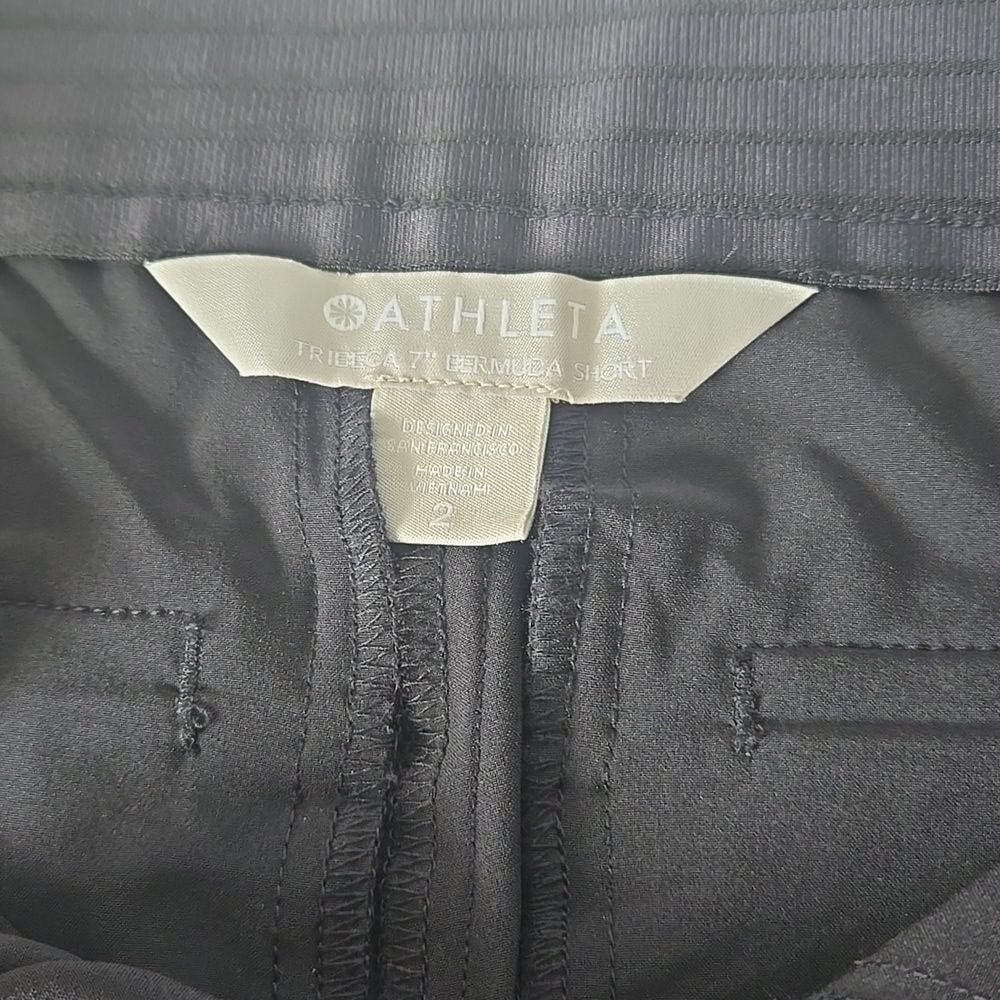 Athleta Tribeca 9" Bermuda Shorts Lightweight Black Womens Size 2 5 Pockets - Picture 3 of 10